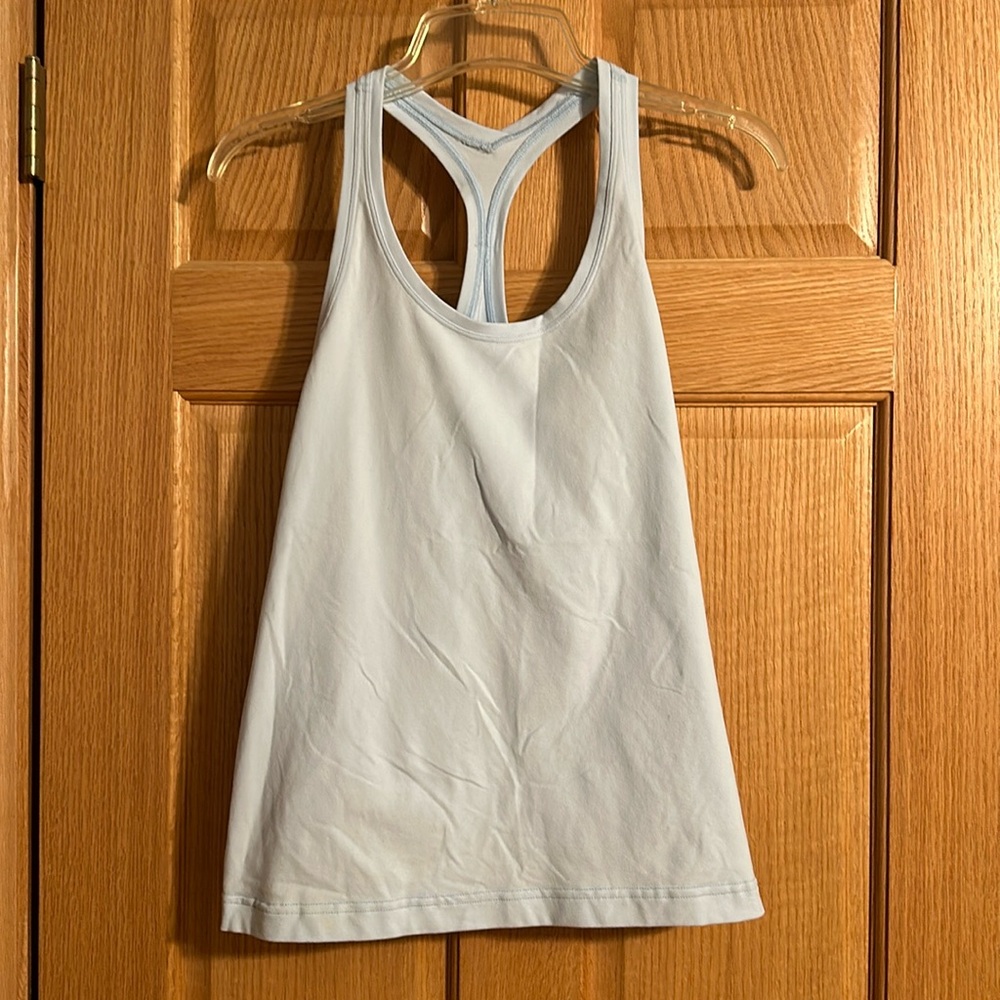 Lululemon tank